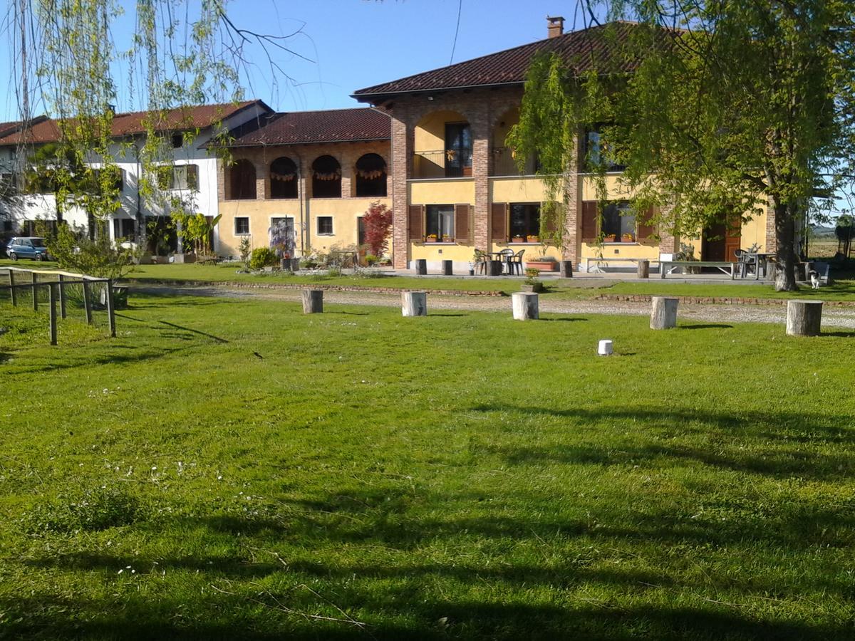 Agriturismo La Cinciallegra Riva presso Chieri Buitenkant foto